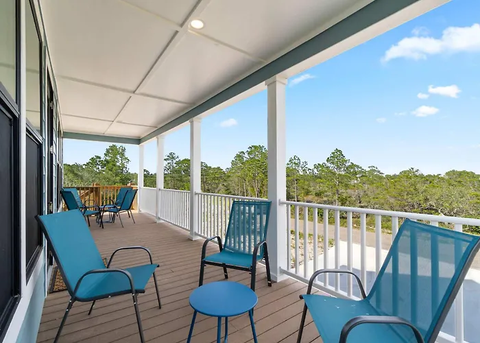 Newly Renovated Getaway With Gas Grill Holiday home