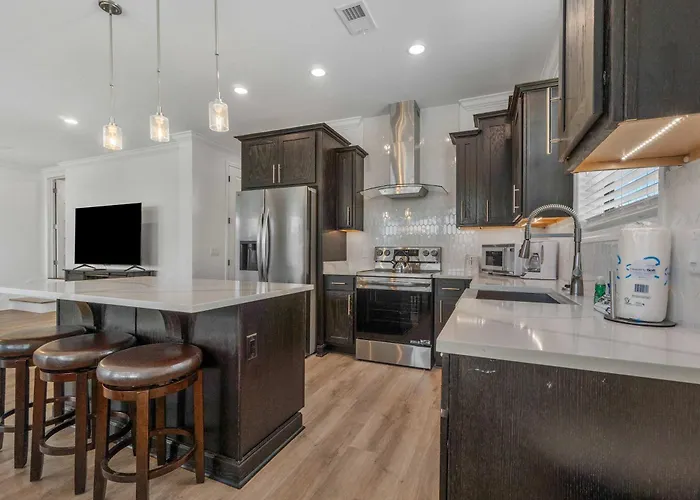 Newly Renovated Getaway With Gas Grill *