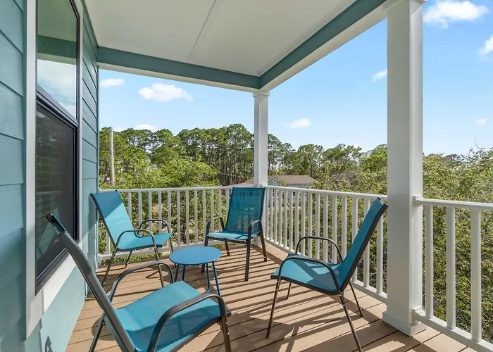 Newly Renovated Getaway With Gas Grill Holiday home *
