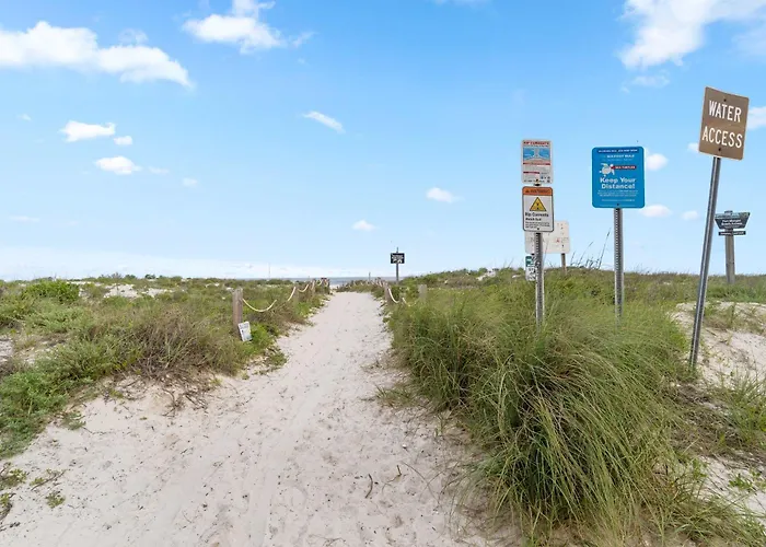 Newly Renovated Getaway With Gas Grill Gulf Shores