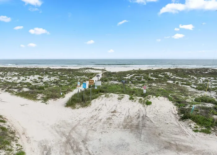 Newly Renovated Getaway With Gas Grill Holiday home